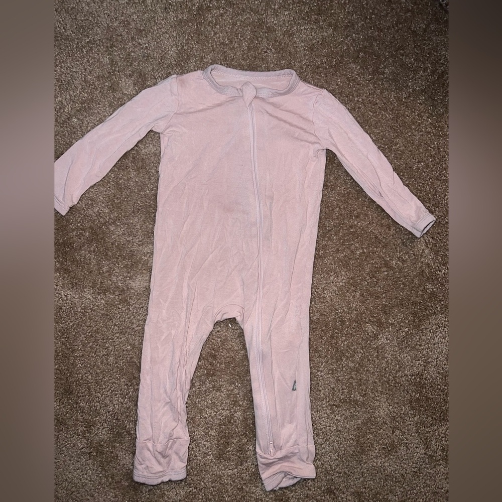 Kyte Baby 6-12 month romper